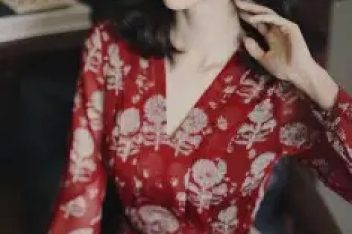 鞠婧祎偷税大瓜36小时反转：被税务局锤死的黑料撕开娱乐圈最恶毒的撕逼套路